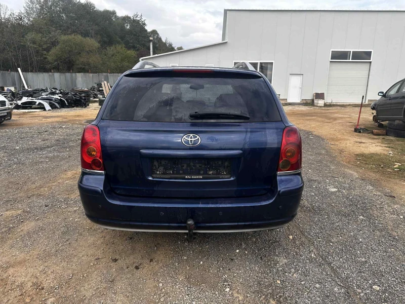Toyota Avensis 2.0 D-4D (116 к.с.) НА ЧАСТИ, снимка 4 - Автомобили и джипове - 52982211