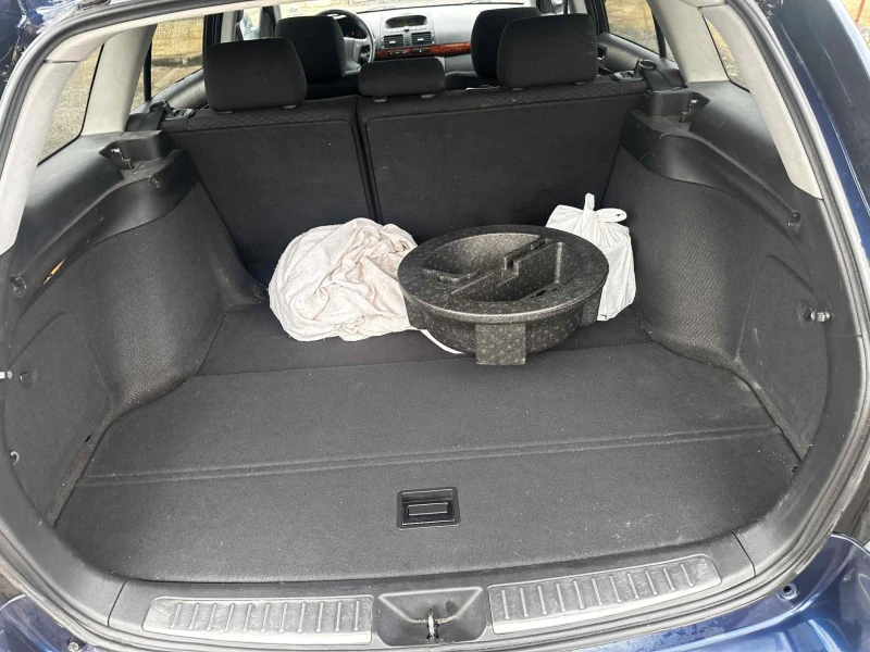 Toyota Avensis 2.0 D-4D (116 к.с.) НА ЧАСТИ, снимка 15 - Автомобили и джипове - 52982211