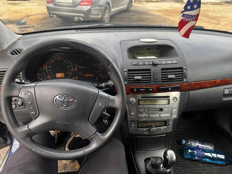 Toyota Avensis 2.0 D-4D (116 к.с.) НА ЧАСТИ, снимка 14 - Автомобили и джипове - 52982211