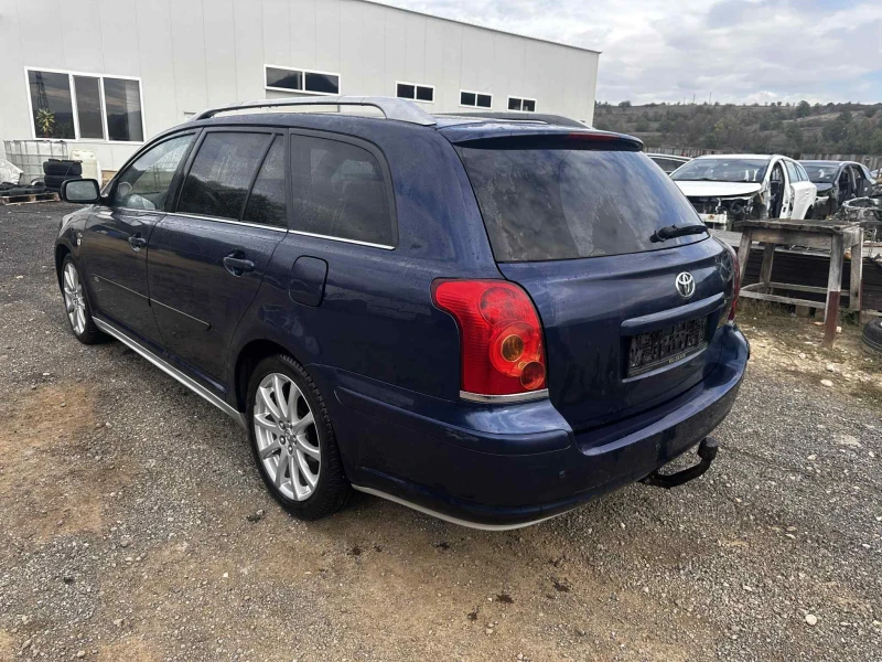 Toyota Avensis 2.0 D-4D (116 к.с.) НА ЧАСТИ, снимка 2 - Автомобили и джипове - 52982211