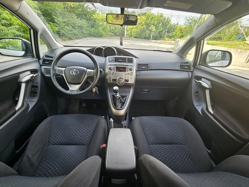 Toyota Verso 164000km, снимка 9 - Автомобили и джипове - 46005663