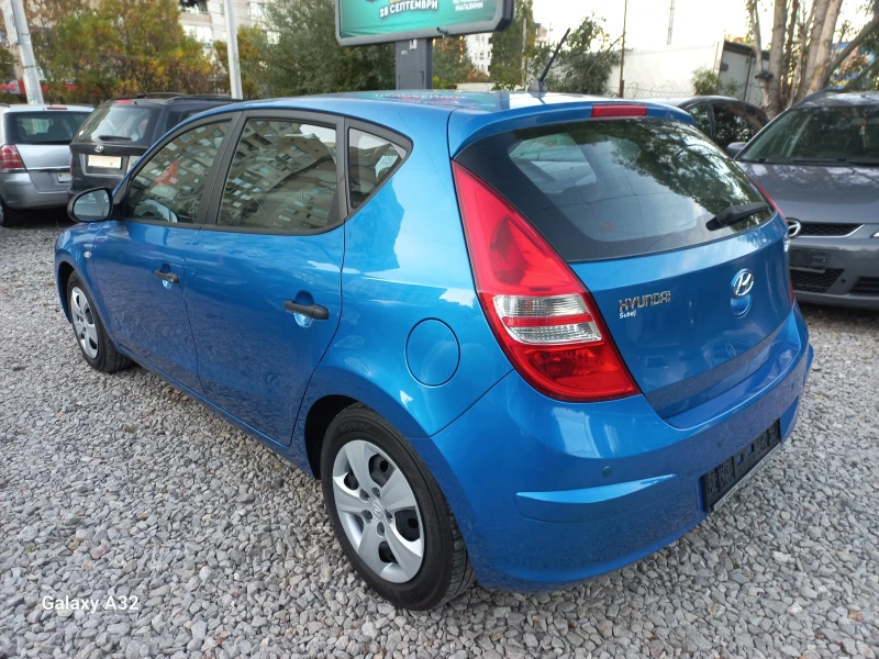 Hyundai I30 1.4 i/2009г/хечбек, снимка 2 - Автомобили и джипове - 47442304