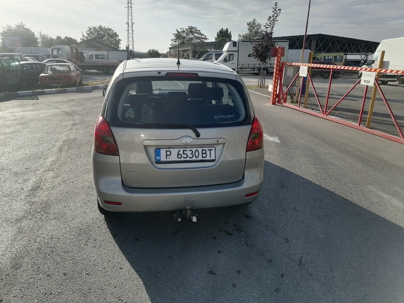 Toyota Corolla verso 1.8 VVT-I, снимка 3 - Автомобили и джипове - 47458642