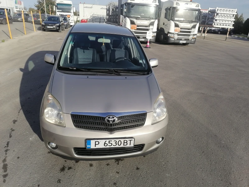 Toyota Corolla verso 1.8 VVT-I, снимка 1 - Автомобили и джипове - 47458642