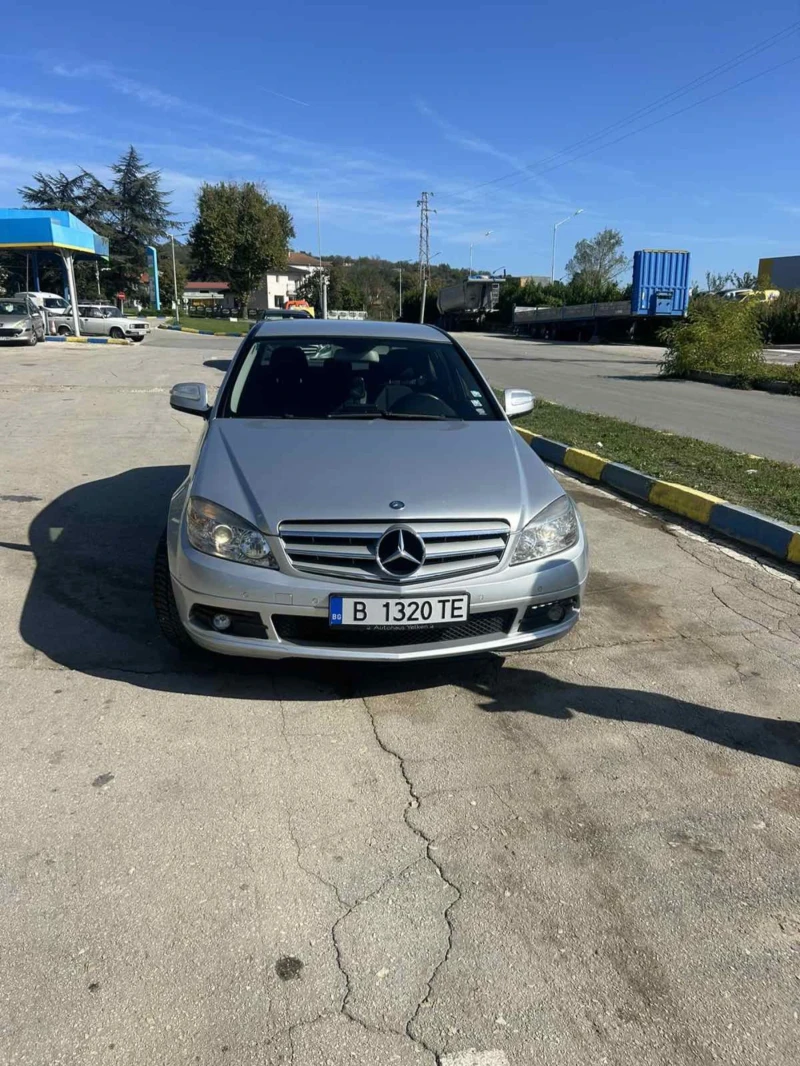 Mercedes-Benz C 220, снимка 3 - Автомобили и джипове - 47525144