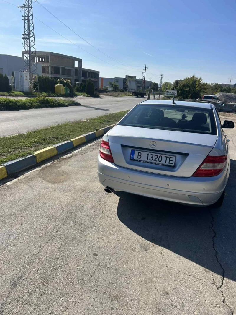 Mercedes-Benz C 220, снимка 6 - Автомобили и джипове - 47525144