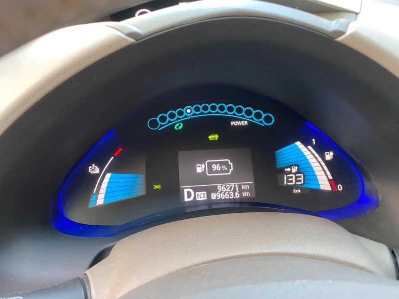 Nissan Leaf  24kwh, снимка 6 - Автомобили и джипове - 47701372