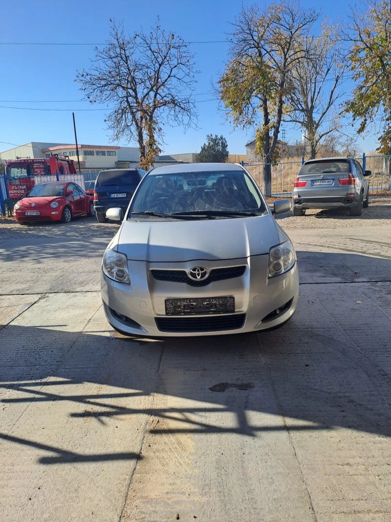 Toyota Auris 1, 4 D-4D, снимка 1 - Автомобили и джипове - 47901042