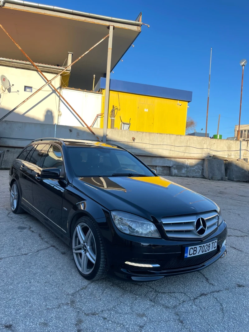 Mercedes-Benz C 220 FULL AMG PACK, снимка 3 - Автомобили и джипове - 49261009