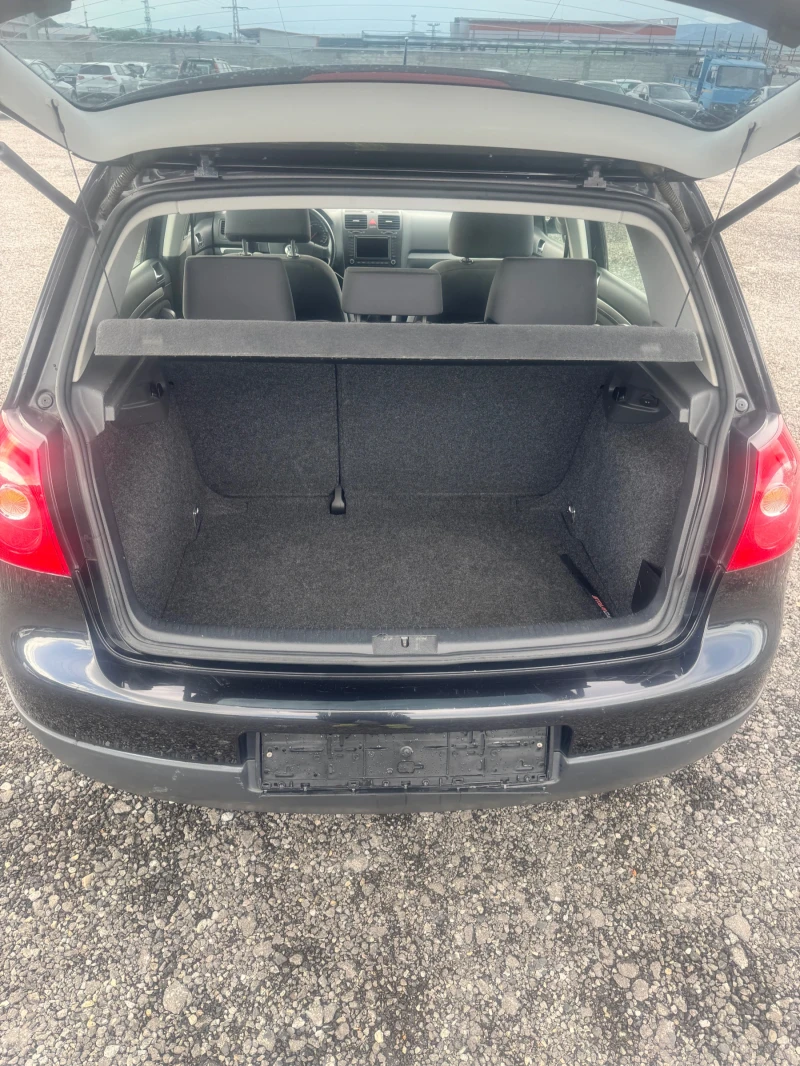 VW Golf FSI 2.0, снимка 9 - Автомобили и джипове - 50379378