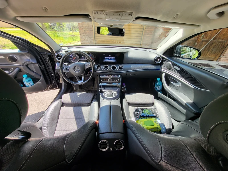 Mercedes-Benz E 220 9G-Tronic, снимка 8 - Автомобили и джипове - 51957131