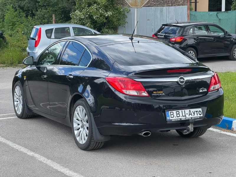 Opel Insignia 1.8Бензин, снимка 7 - Автомобили и джипове - 50492050