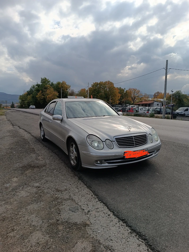 Mercedes-Benz E 320, снимка 2 - Автомобили и джипове - 52065734