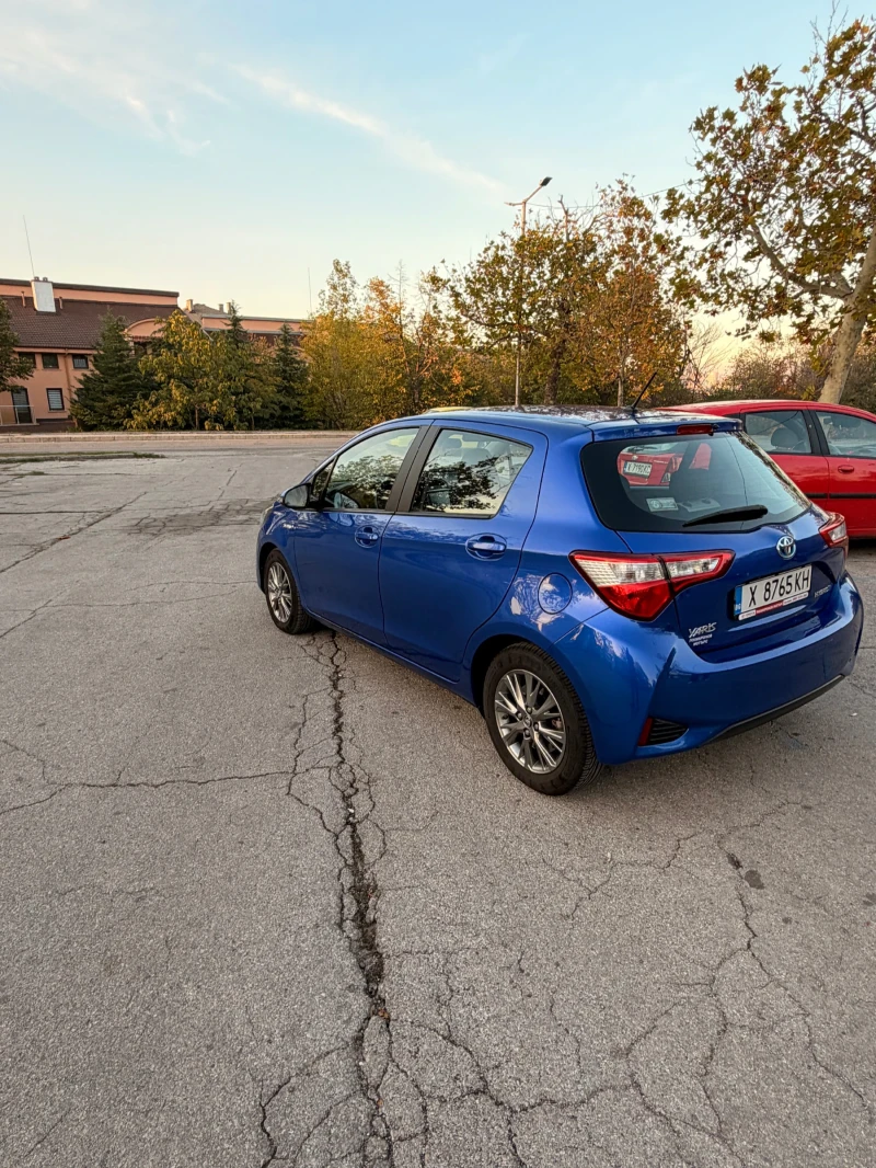 Toyota Yaris 1.5 hybrid, снимка 4 - Автомобили и джипове - 52293666