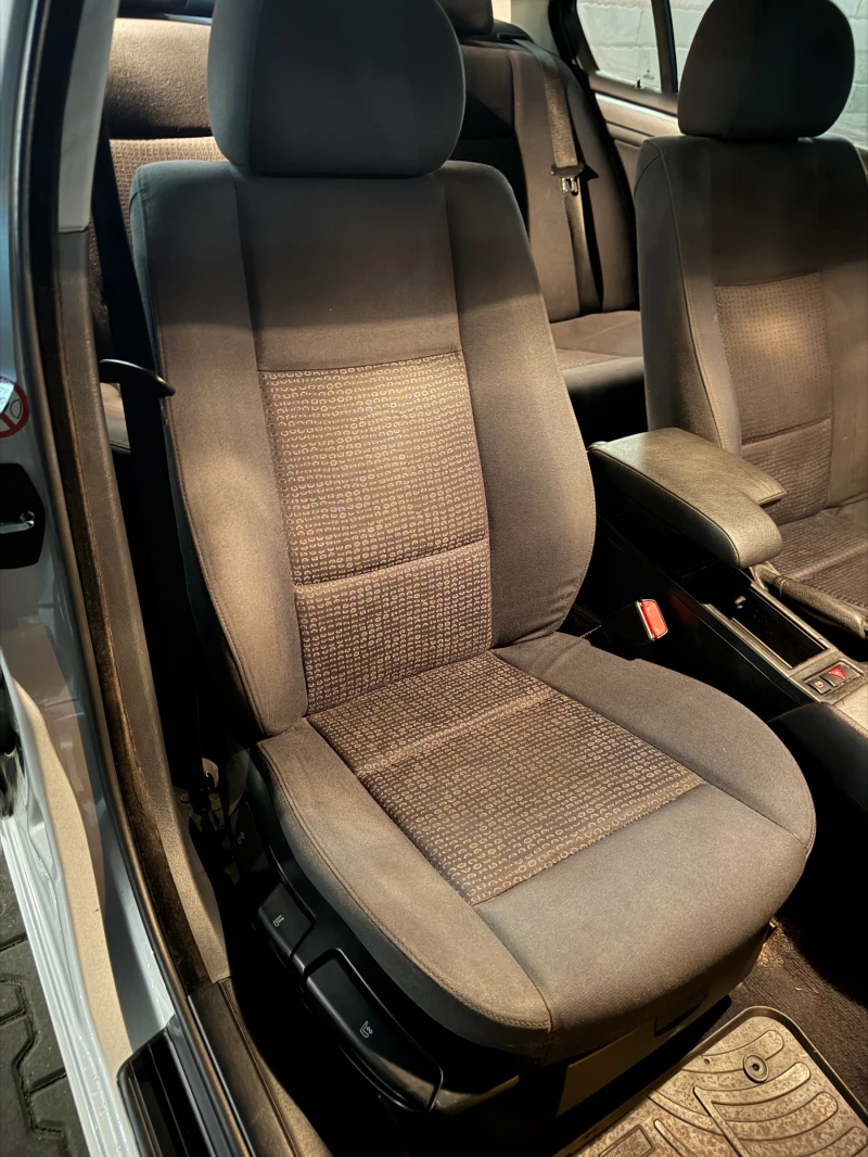 BMW 320 ФЕЙСЛИФТ 2000-150 кс, снимка 12 - Автомобили и джипове - 52552971