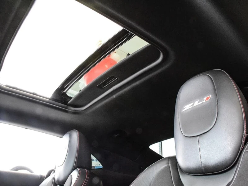 Chevrolet Camaro ZL1, снимка 8 - Автомобили и джипове - 53110339