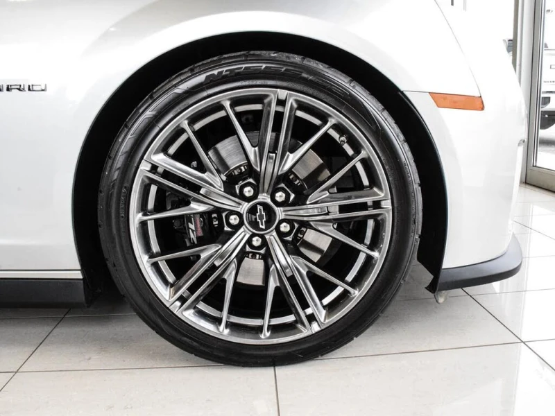 Chevrolet Camaro ZL1, снимка 3 - Автомобили и джипове - 53110339