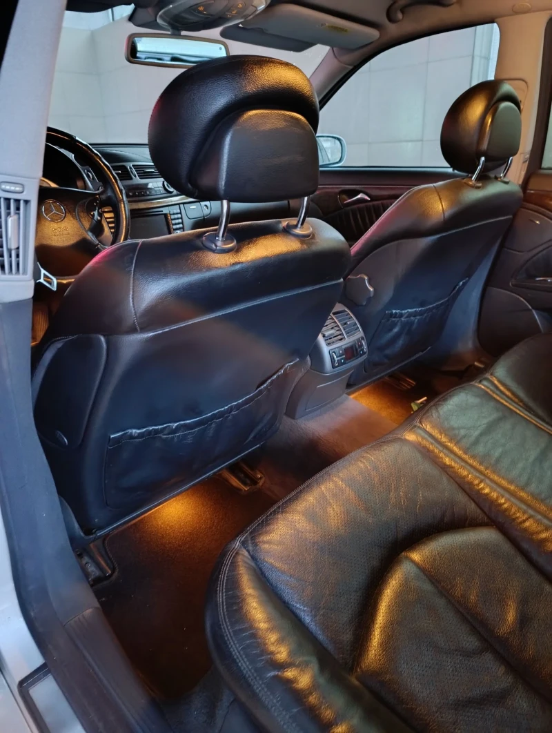 Mercedes-Benz E 270, снимка 14 - Автомобили и джипове - 53297044