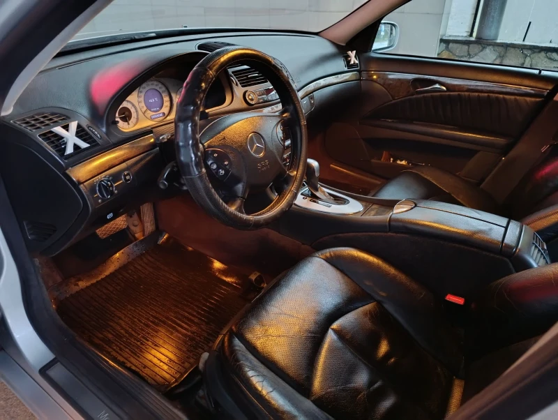 Mercedes-Benz E 270, снимка 10 - Автомобили и джипове - 53297044