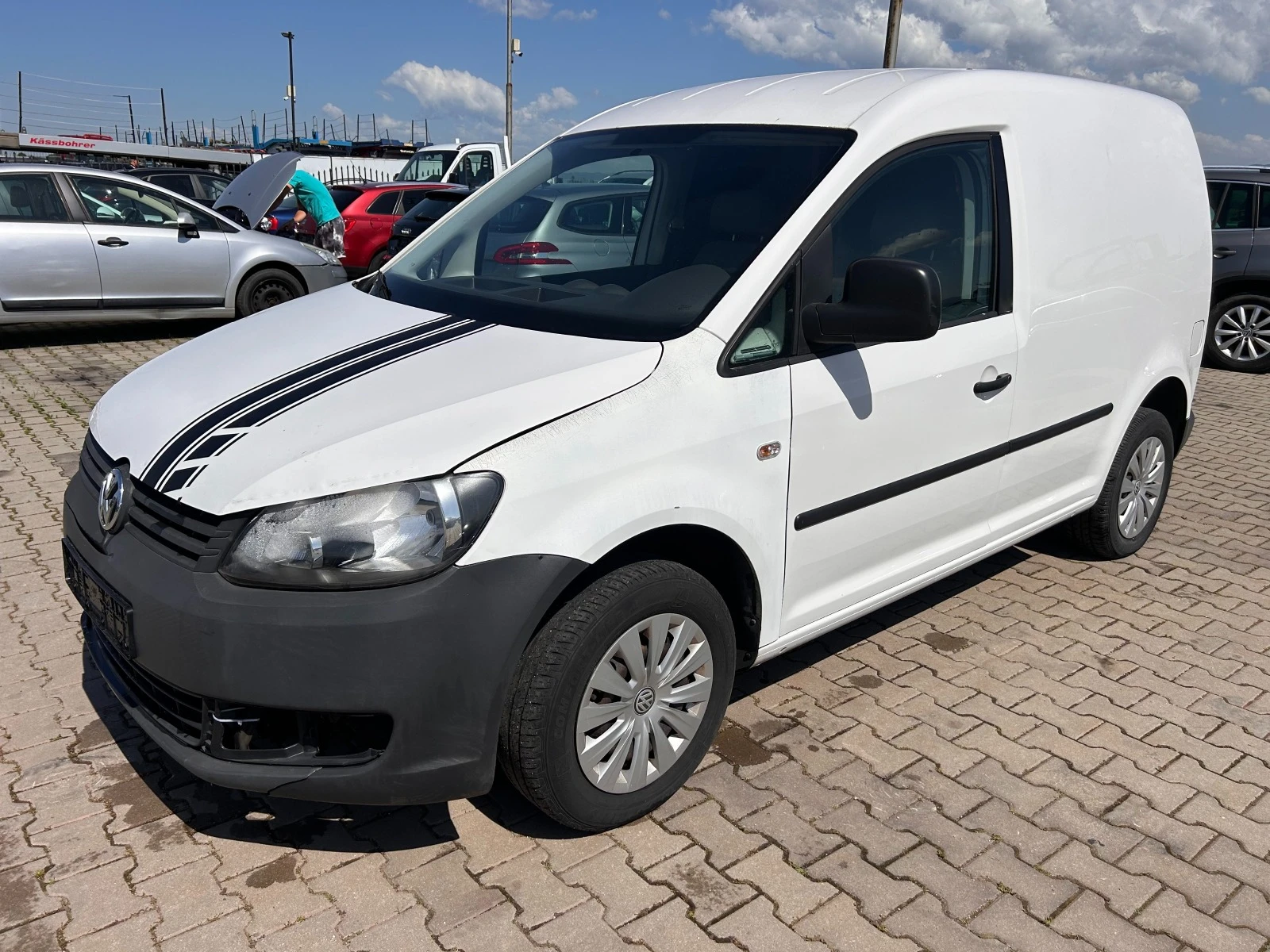 VW Caddy 1.6TDI EURO 5 - [1] 