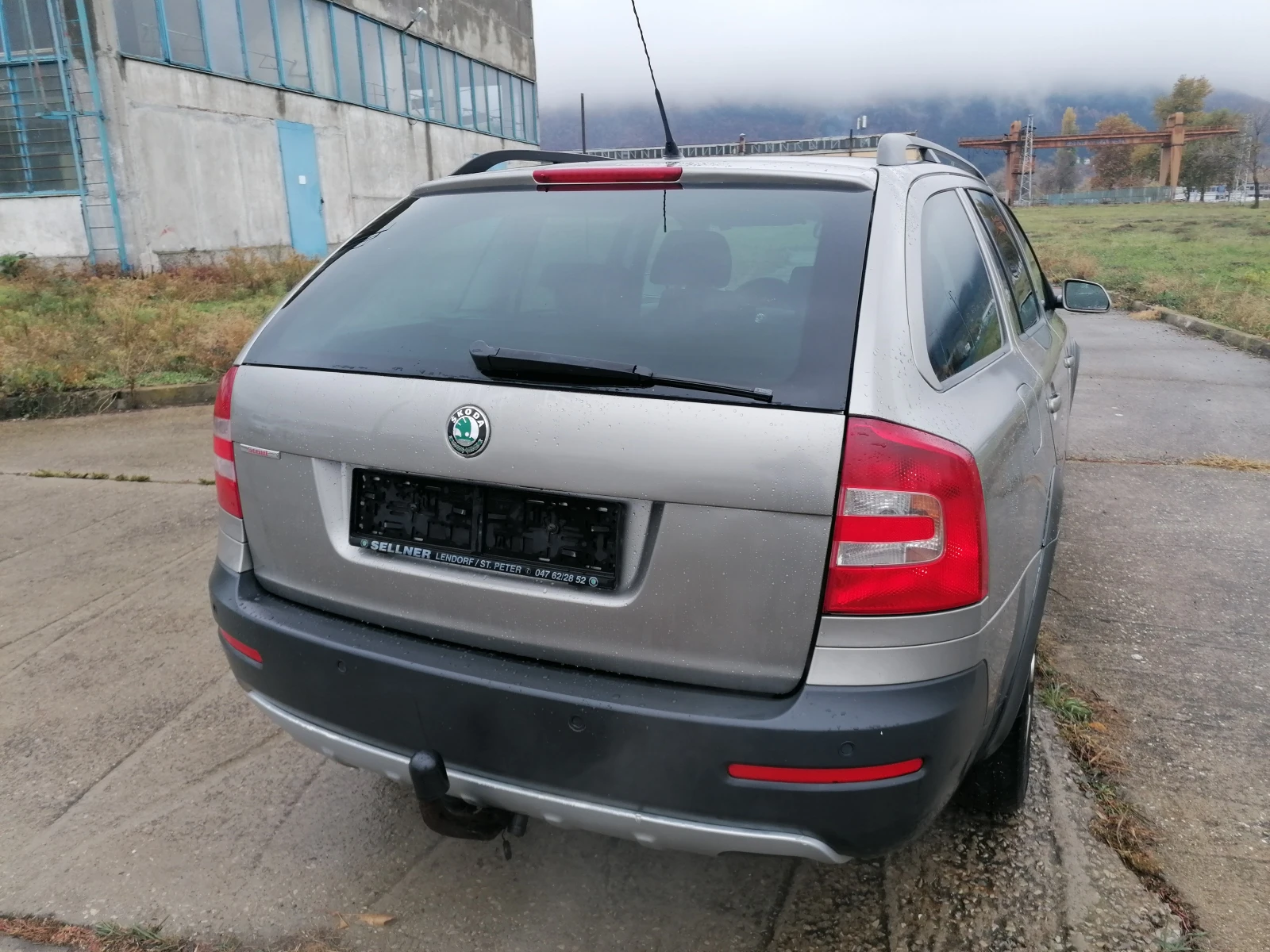 Skoda Octavia 2.0TDI SCOUT BMM - изображение 4