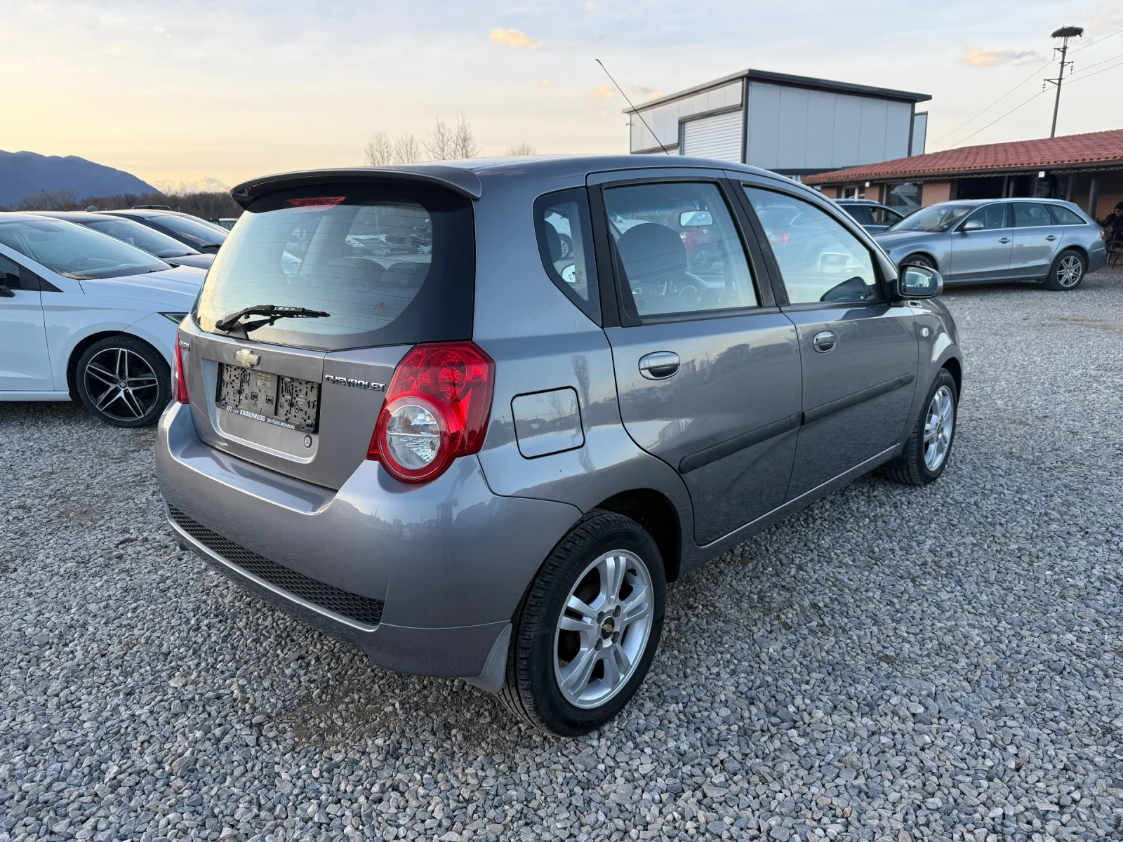 Chevrolet Aveo 1.4i-101PS - изображение 5