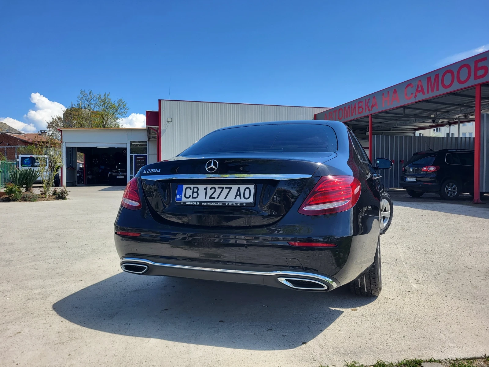 Mercedes-Benz E 220 9G-Tronic - изображение 3