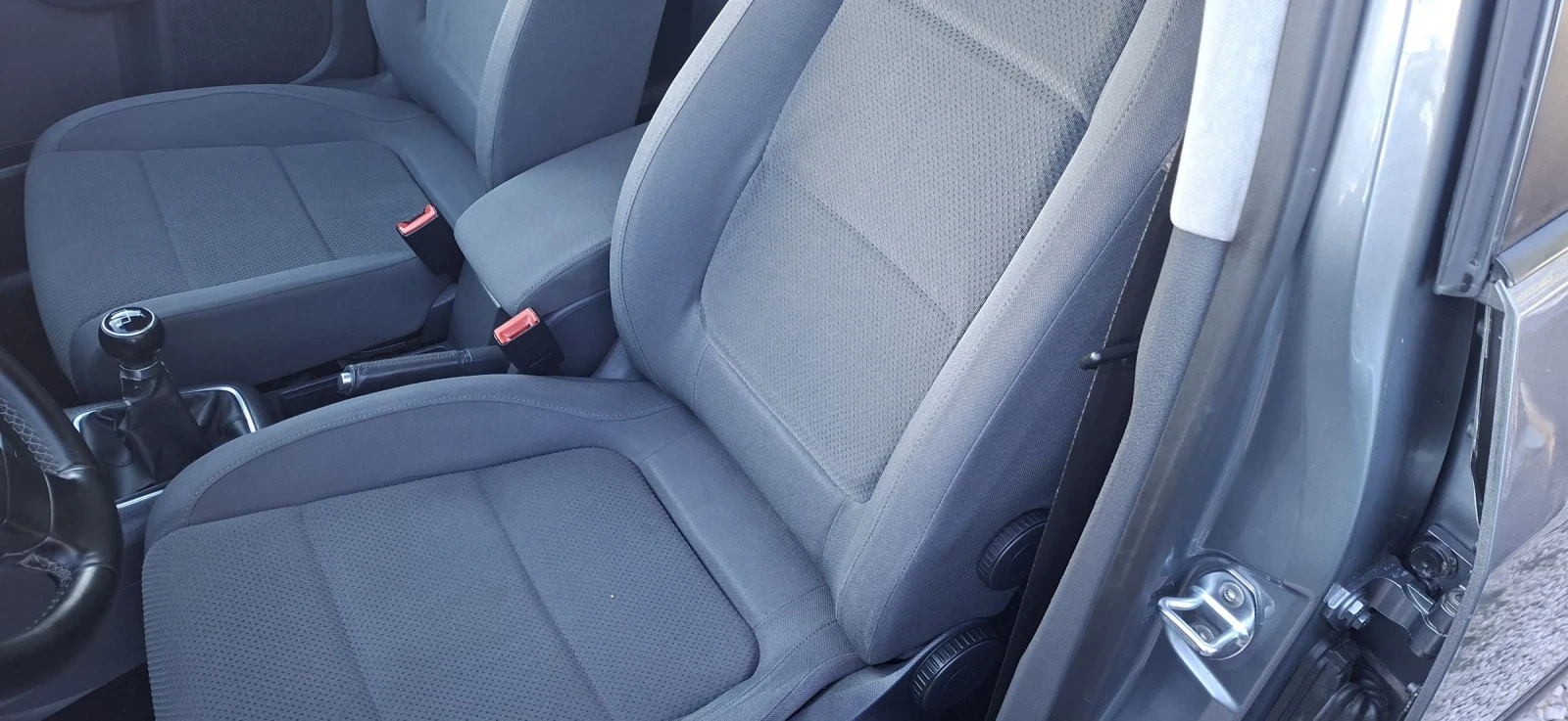 VW Golf Plus 1.6-102.k.c - изображение 7