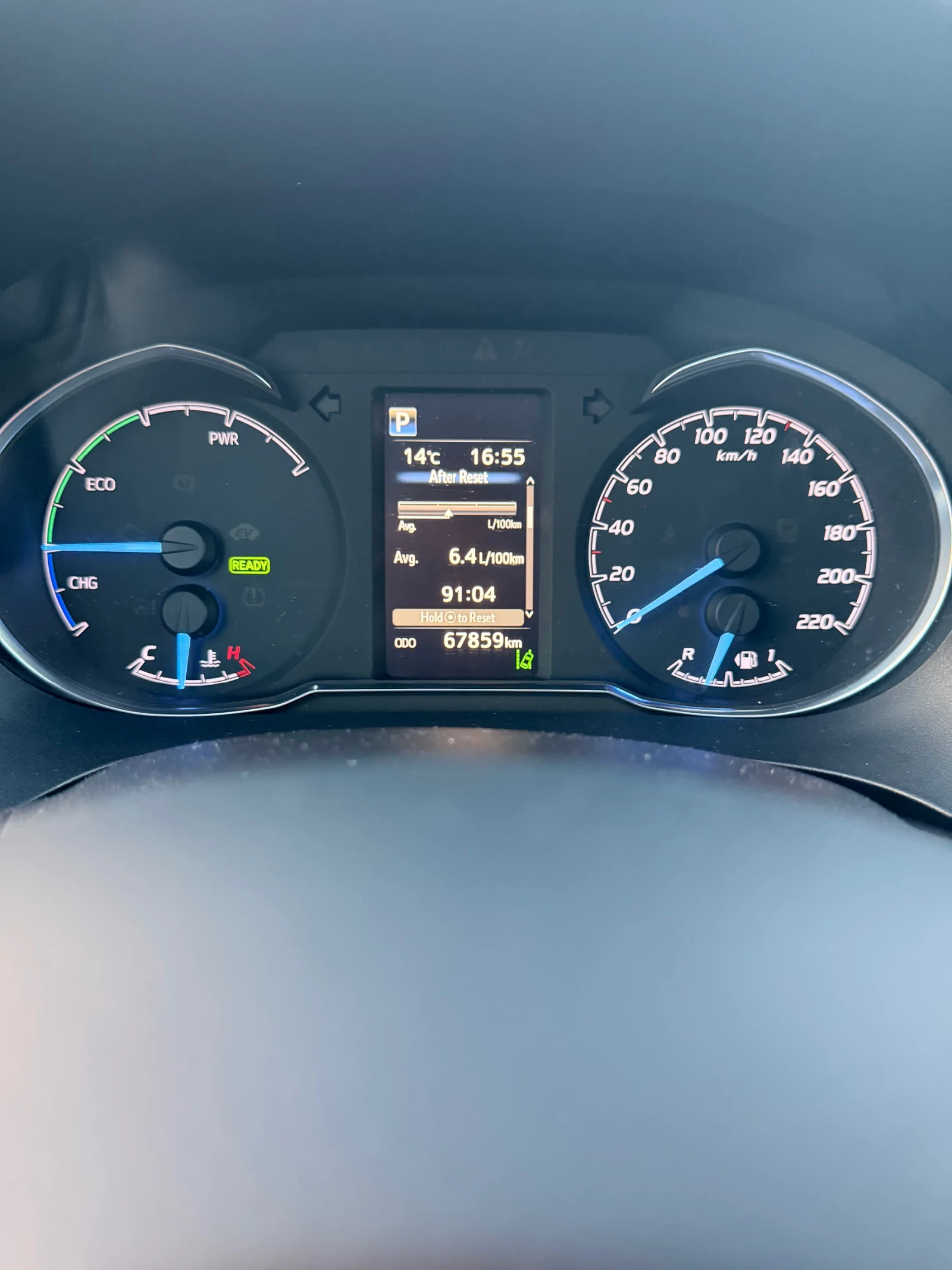 Toyota Yaris 1.5 hybrid - изображение 8