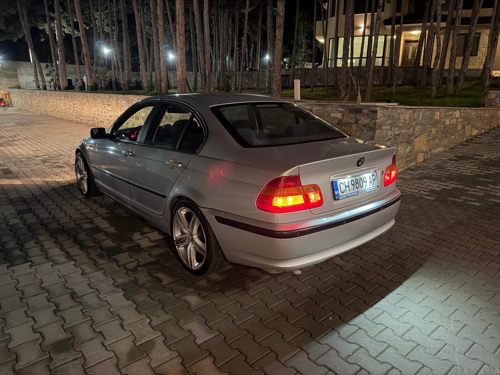 BMW 320 ФЕЙСЛИФТ 2000-150 кс - изображение 7