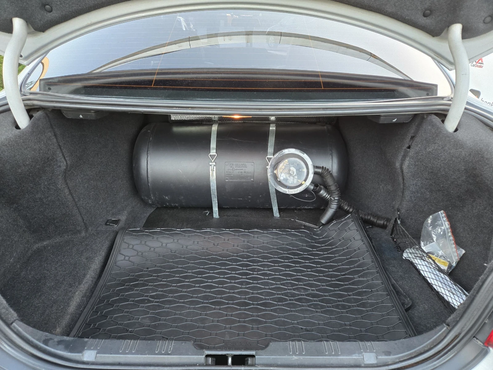 BMW 520 2.2i-170кс= 6СК= ПОДГРЕВ= АВТОПИЛОТ= ОБСЛУЖЕН - изображение 10