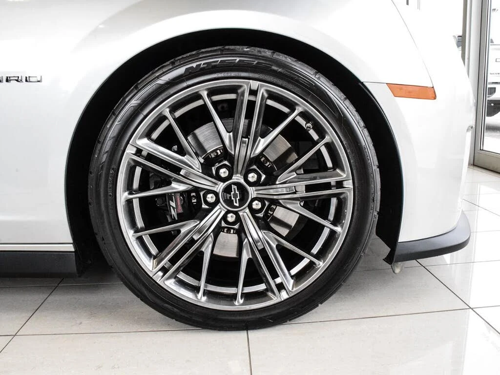 Chevrolet Camaro ZL1 - изображение 3