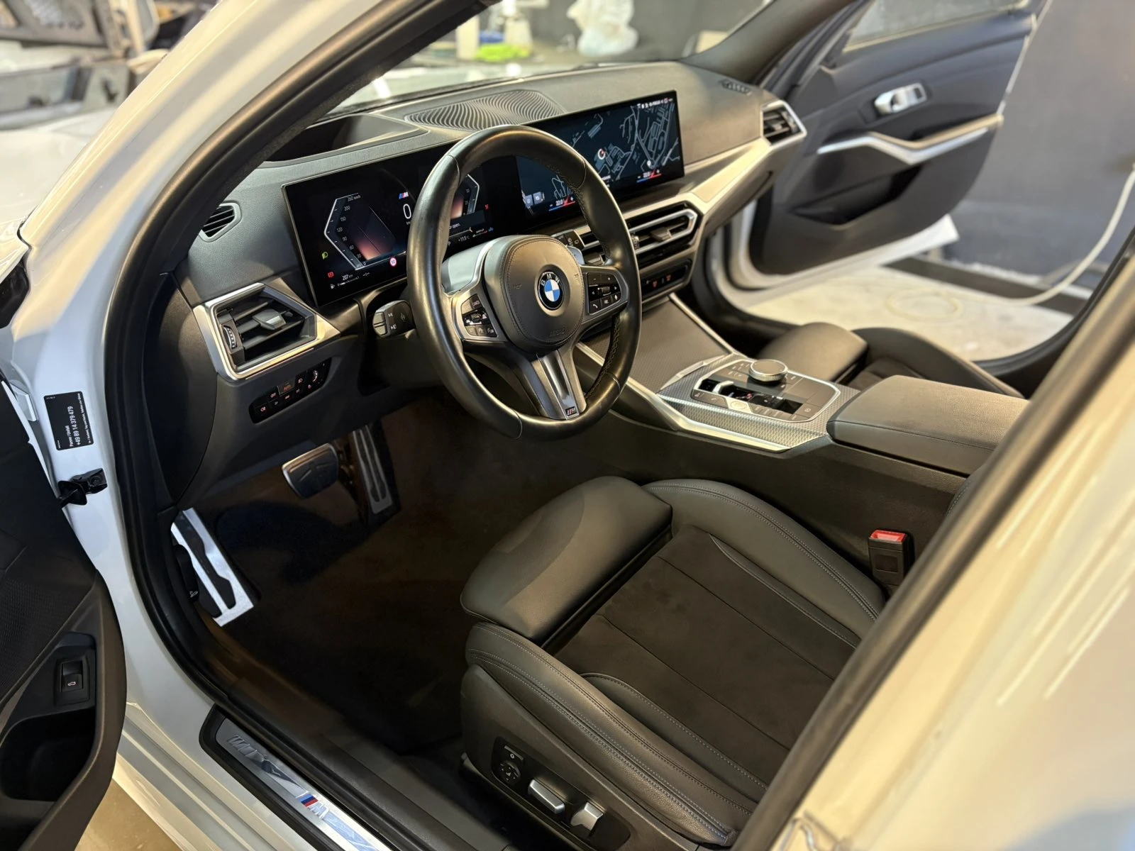 BMW 320 xDrive Touring M Sport  - изображение 6