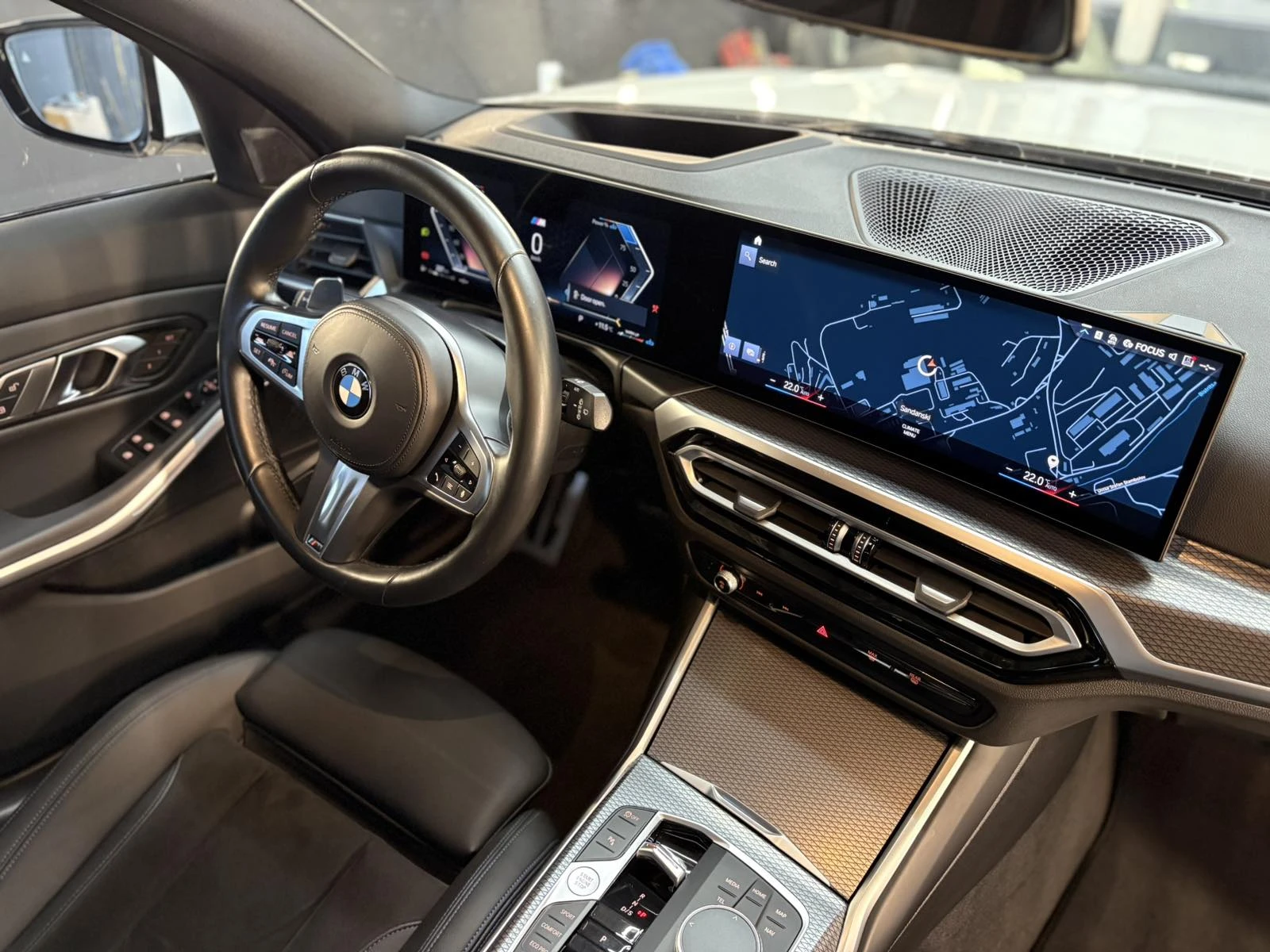 BMW 320 xDrive Touring M Sport  - изображение 5