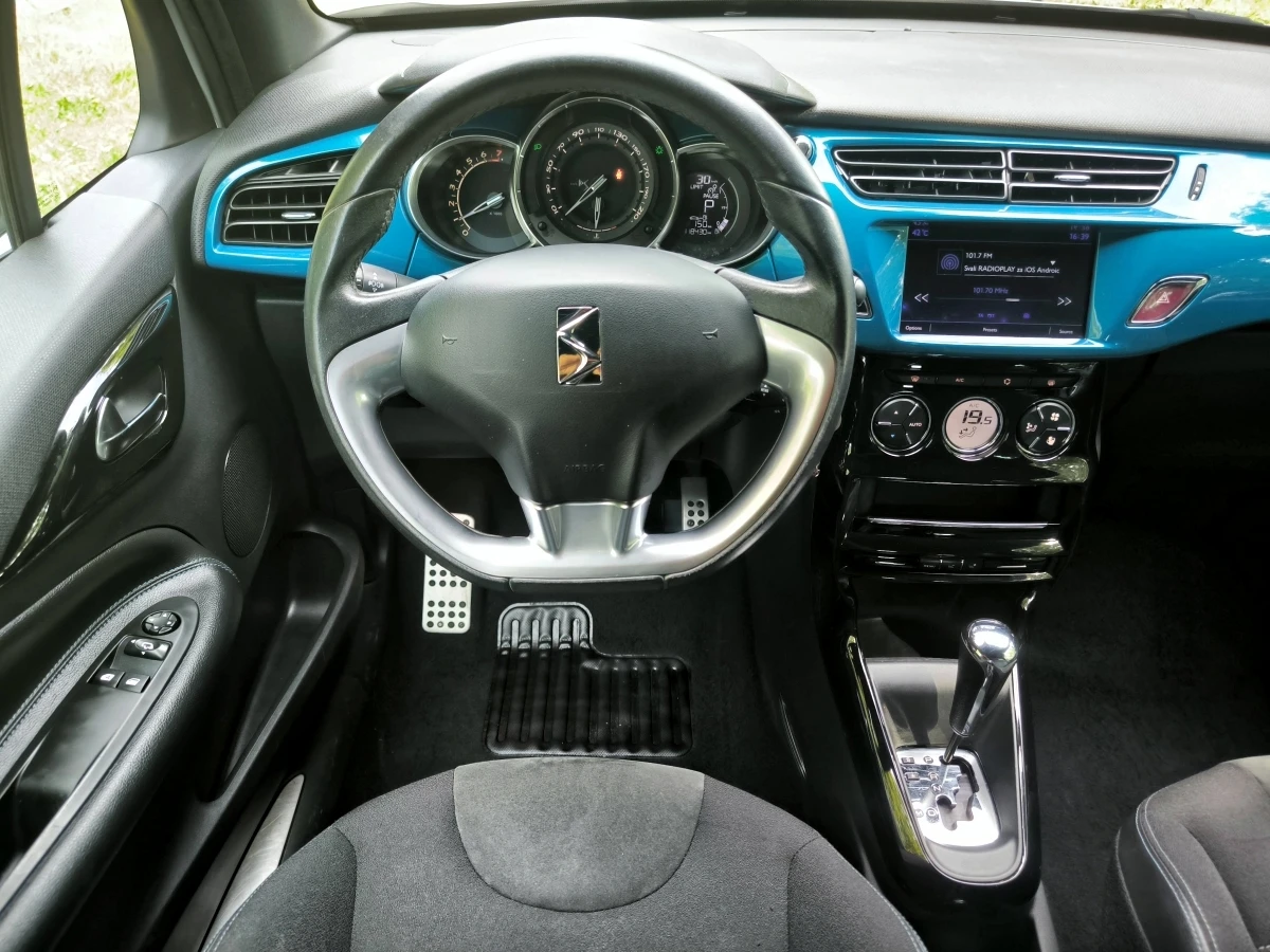 Citroen DS3 Cabrio 1.2i 110hp, снимка 11 - Автомобили и джипове - 54164169