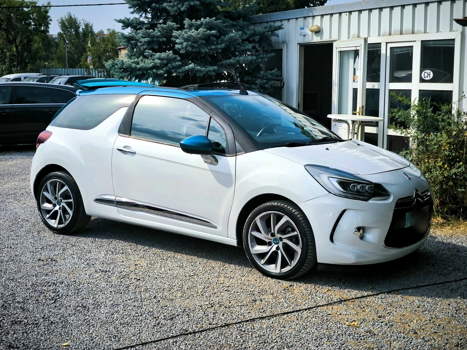 Citroen DS3 Cabrio 1.2i 110hp, снимка 3 - Автомобили и джипове - 54164169