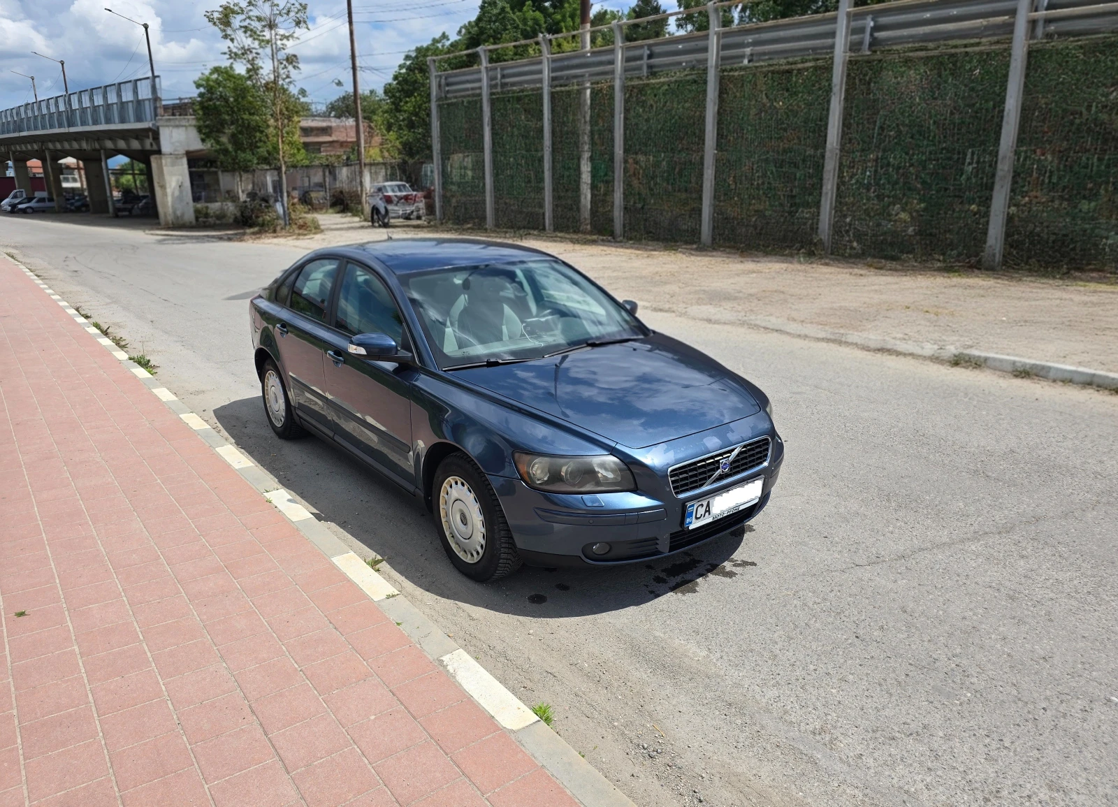 Volvo S40 1.6, снимка 3 - Автомобили и джипове - 54587524