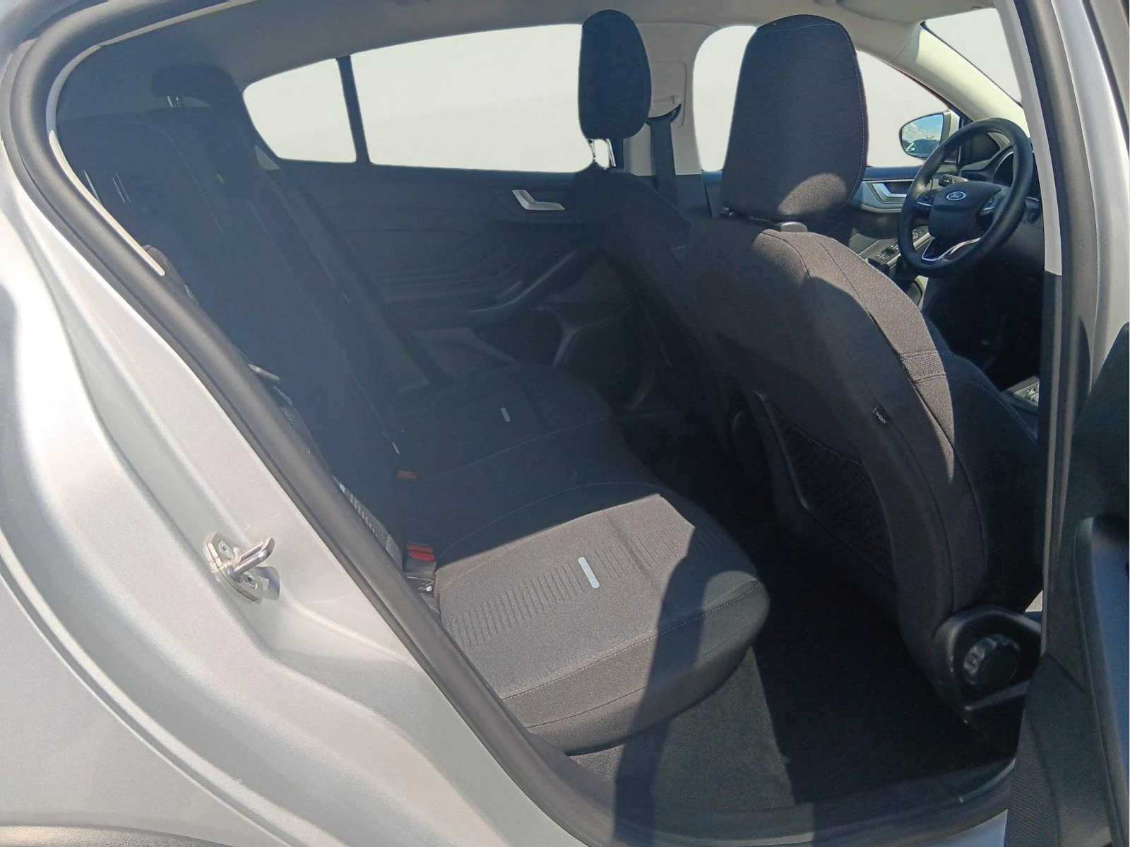 Ford Focus 1.0 EcoBoost, снимка 11 - Автомобили и джипове - 54859127