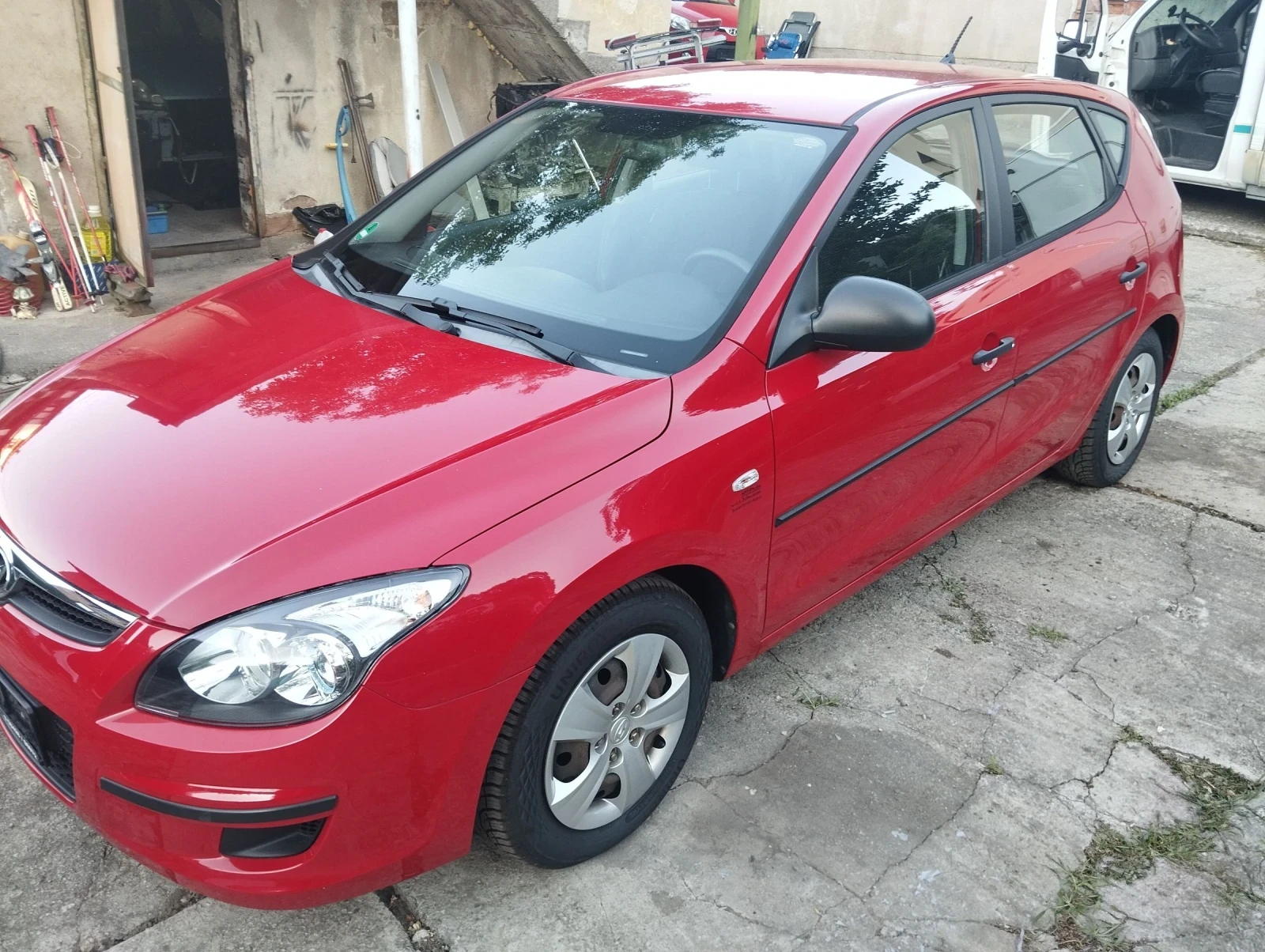 Hyundai I30 1.4i, снимка 2 - Автомобили и джипове - 55500773