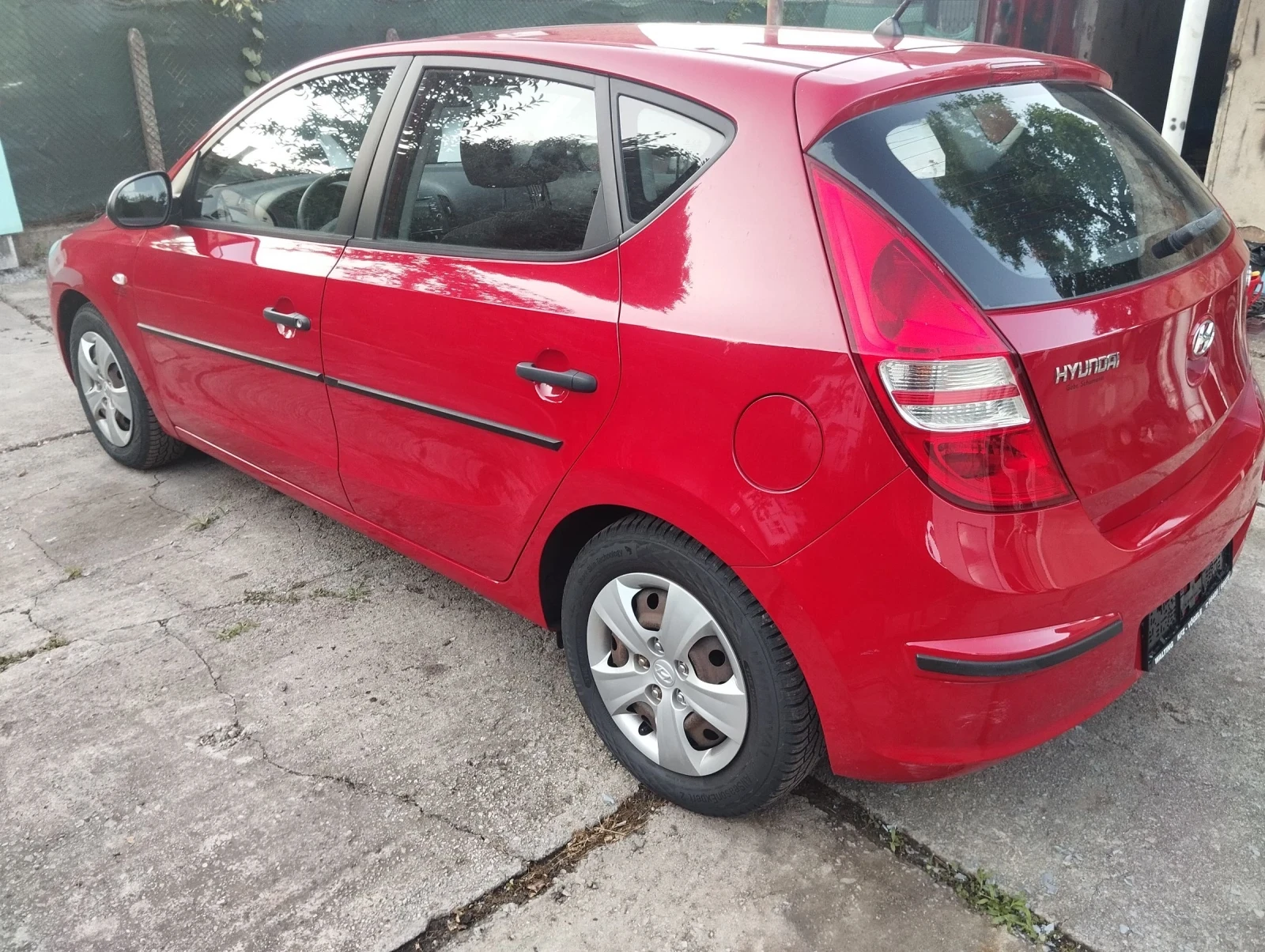 Hyundai I30 1.4i, снимка 5 - Автомобили и джипове - 55500773