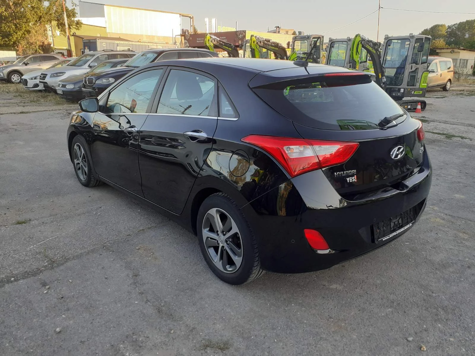 Hyundai I30 1, 6 I PREMIUM LED  EVRO 6B.DVD TV  KAMERA 6KC., снимка 3 - Автомобили и джипове - 55680772