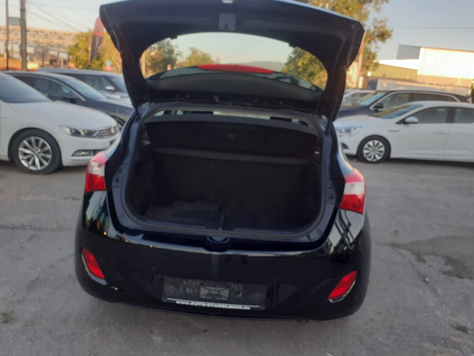 Hyundai I30 1, 6 I PREMIUM LED  EVRO 6B.DVD TV  KAMERA 6KC., снимка 6 - Автомобили и джипове - 55680772