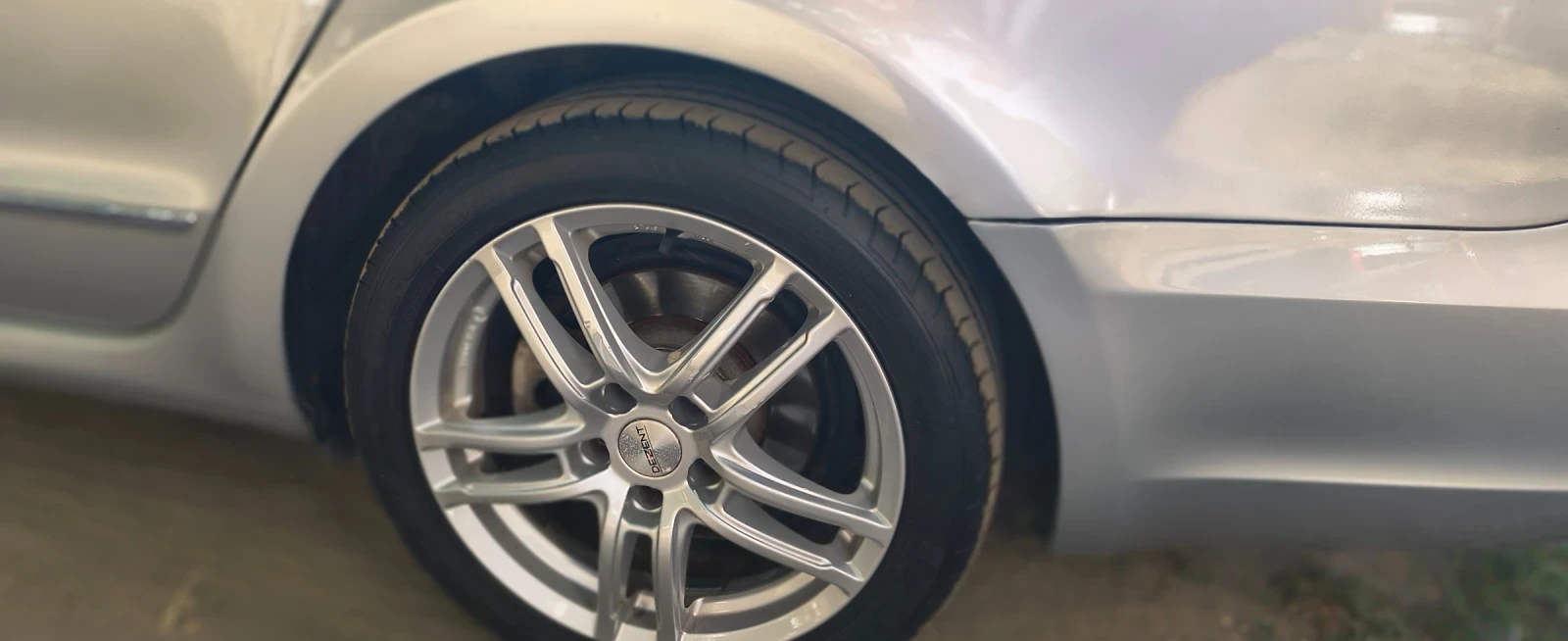 Skoda Superb, снимка 8 - Автомобили и джипове - 55728700