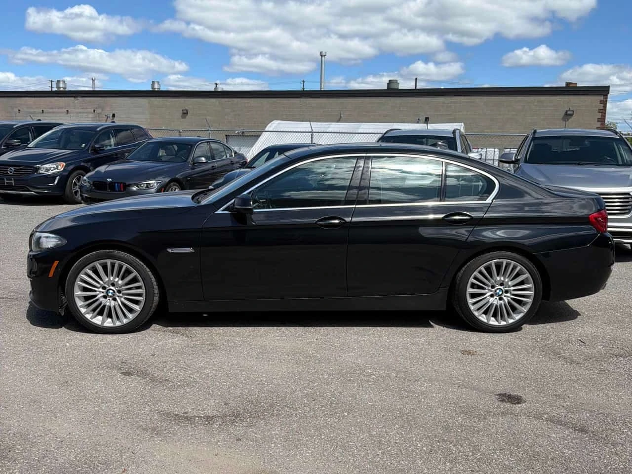 BMW 550 * xDrive * CARFAX * ОПЦИЯ ЗА ФИНАНСИРАНЕ, снимка 2 - Автомобили и джипове - 55754265