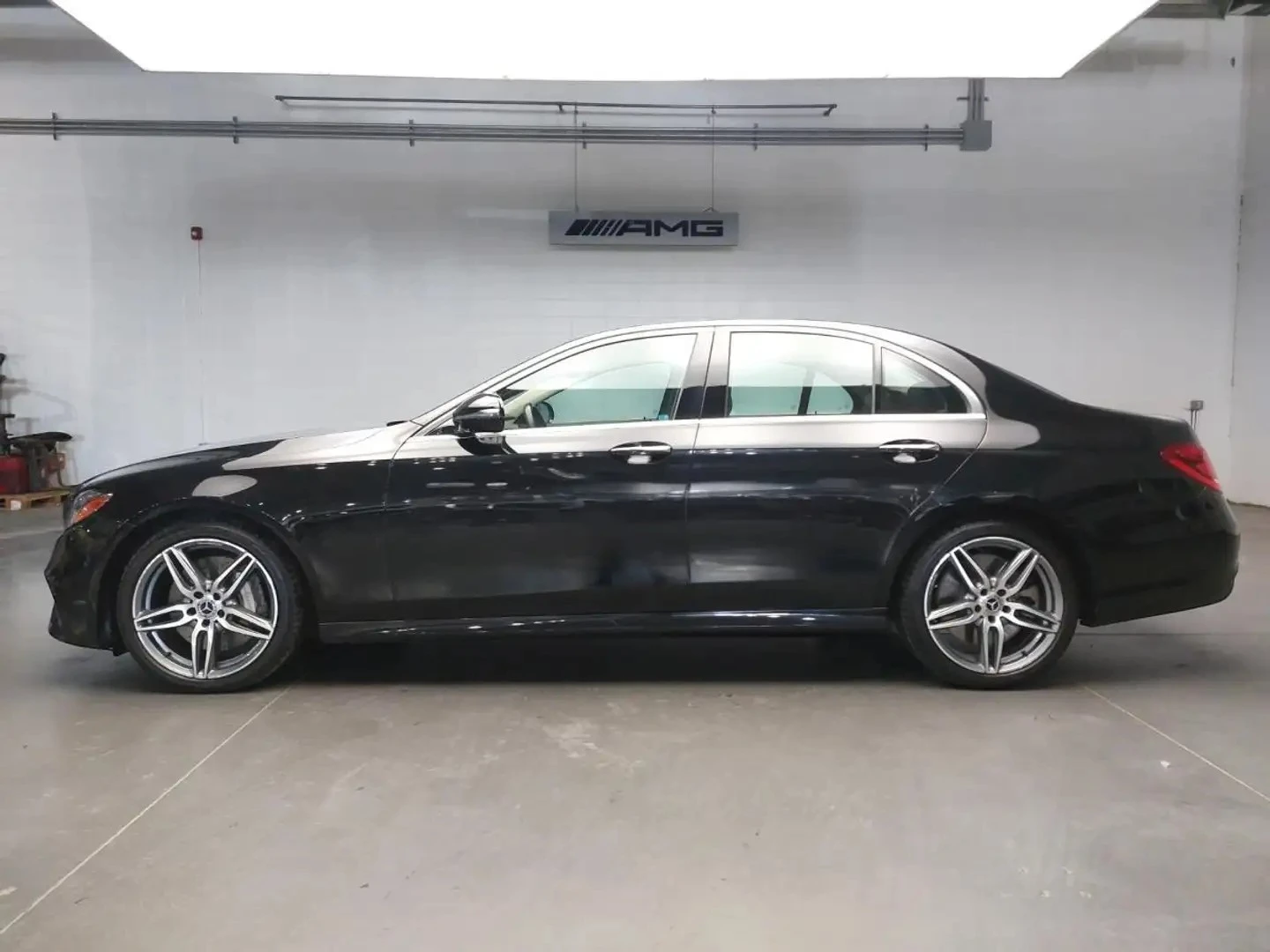 Mercedes-Benz E 450 AMG PREMIUM ЦЕНА ДО БЪЛГАРИЯ АВТОКРЕДИТ, снимка 6 - Автомобили и джипове - 55826028