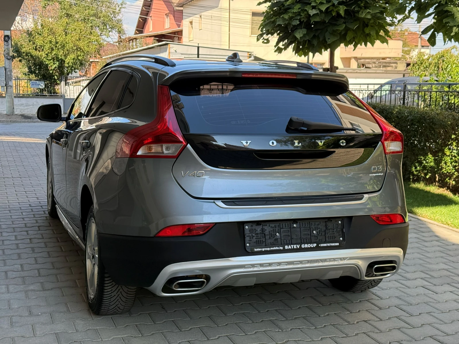 Volvo V40 Cross Country 2.0D-AVTOMAT-DIGITAL-150к.с-ШВЕЙЦАРИЯ, снимка 7 - Автомобили и джипове - 56120598
