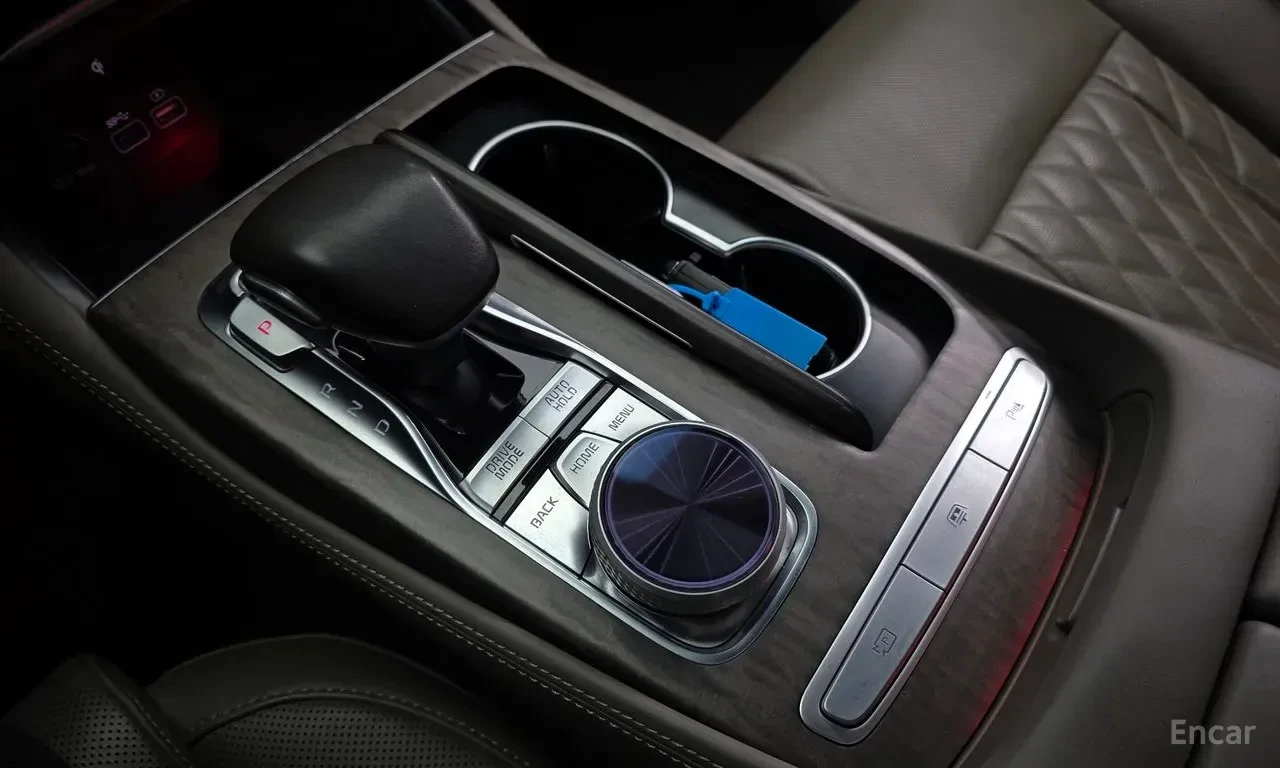Kia K9 3.8* AWD* ДИСТРОНИК* ОБДУХВАНЕ* 360КАМЕРА* ХЕДЪП* , снимка 10 - Автомобили и джипове - 56128386