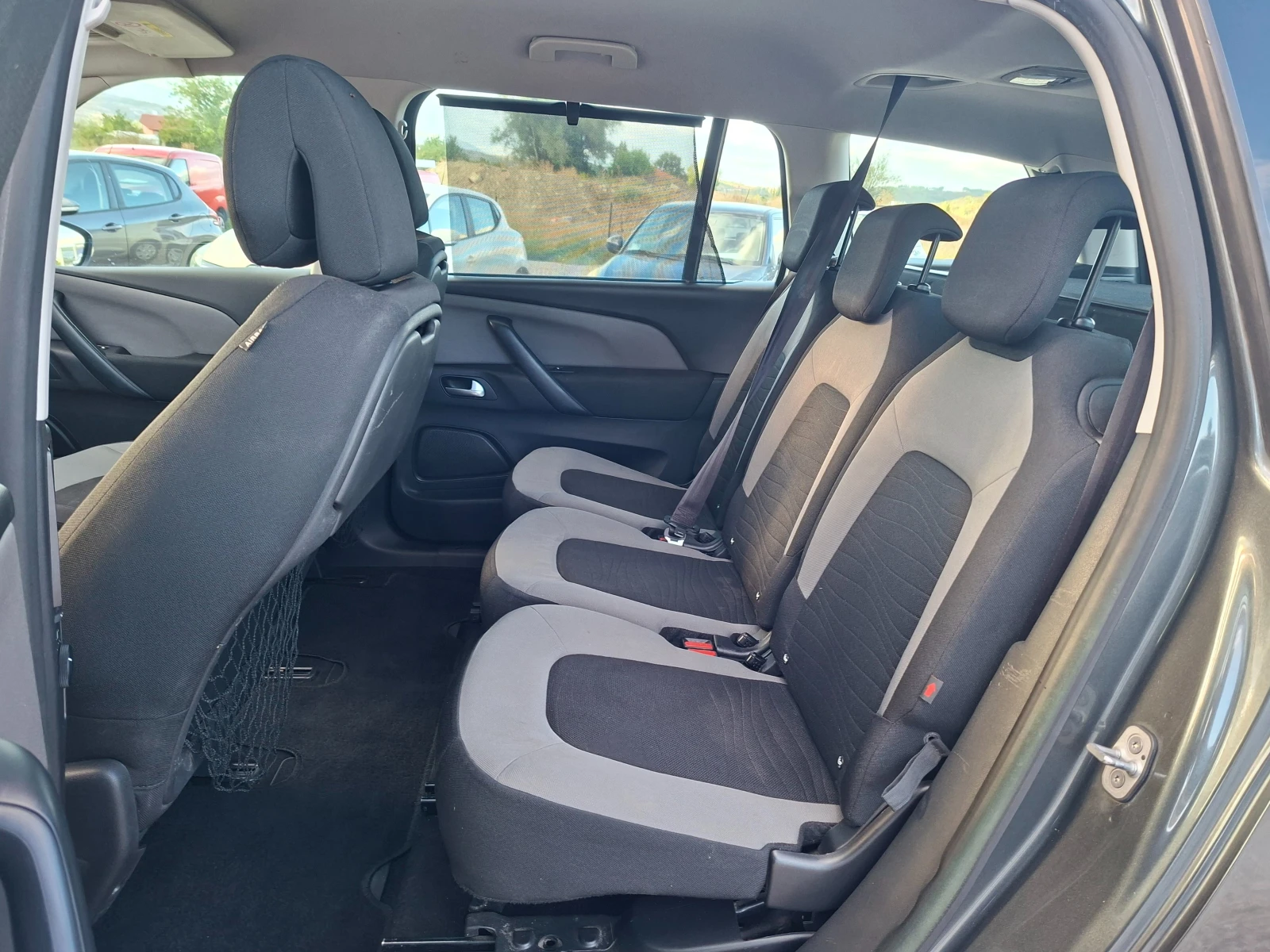 Citroen C4 Picasso 1.6HDI* 7 места* 36м. х 175EUR.* , снимка 9 - Автомобили и джипове - 56200780