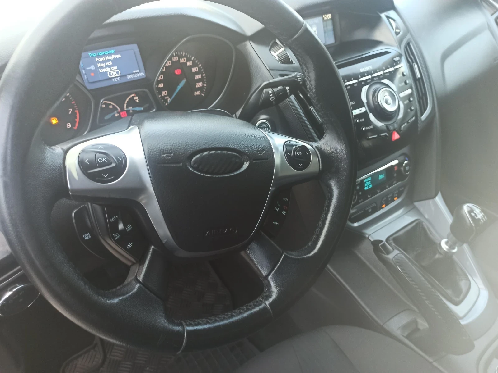 Ford Focus 1.6, снимка 11 - Автомобили и джипове - 56608760