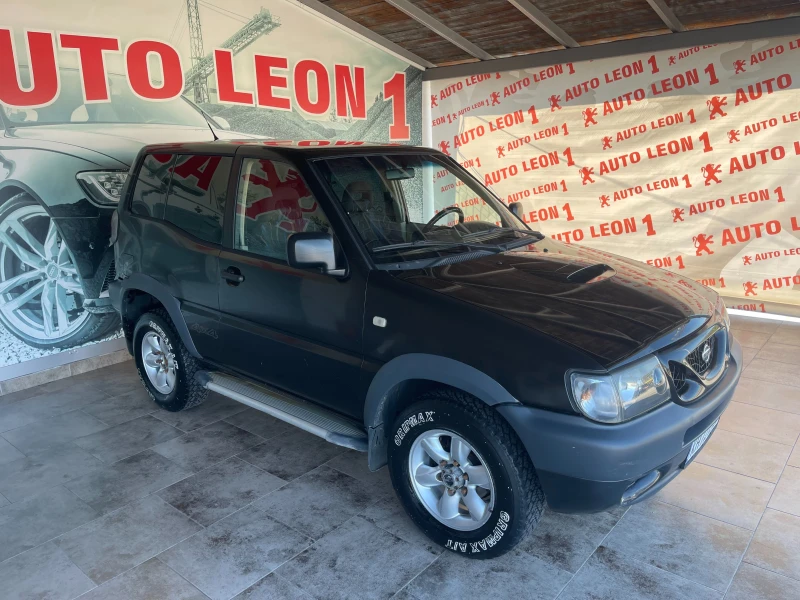 Nissan Terrano 2.7TDI 4X4 KLIMATIK, снимка 4 - Автомобили и джипове - 47639781